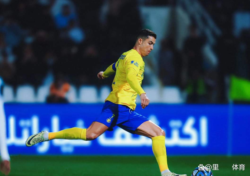 爱游戏中国关于亚冠倒计时，里昂今晚豪取连胜，细节引发关注，更衣室稳定，年轻球员得到机会的信息