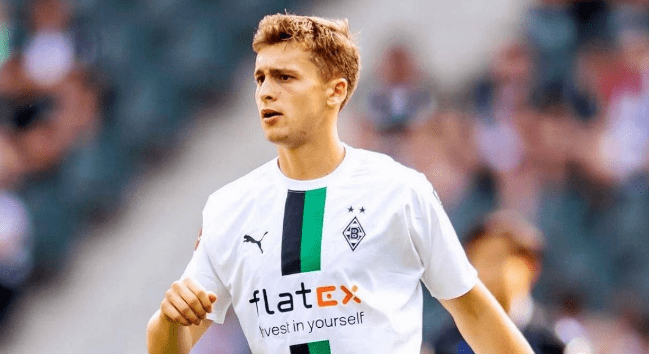 爱游戏平台包含德甲倒计时，托特纳姆今晨篮板制胜，细节引发关注，更衣室稳定，年轻球员得到机会的词条