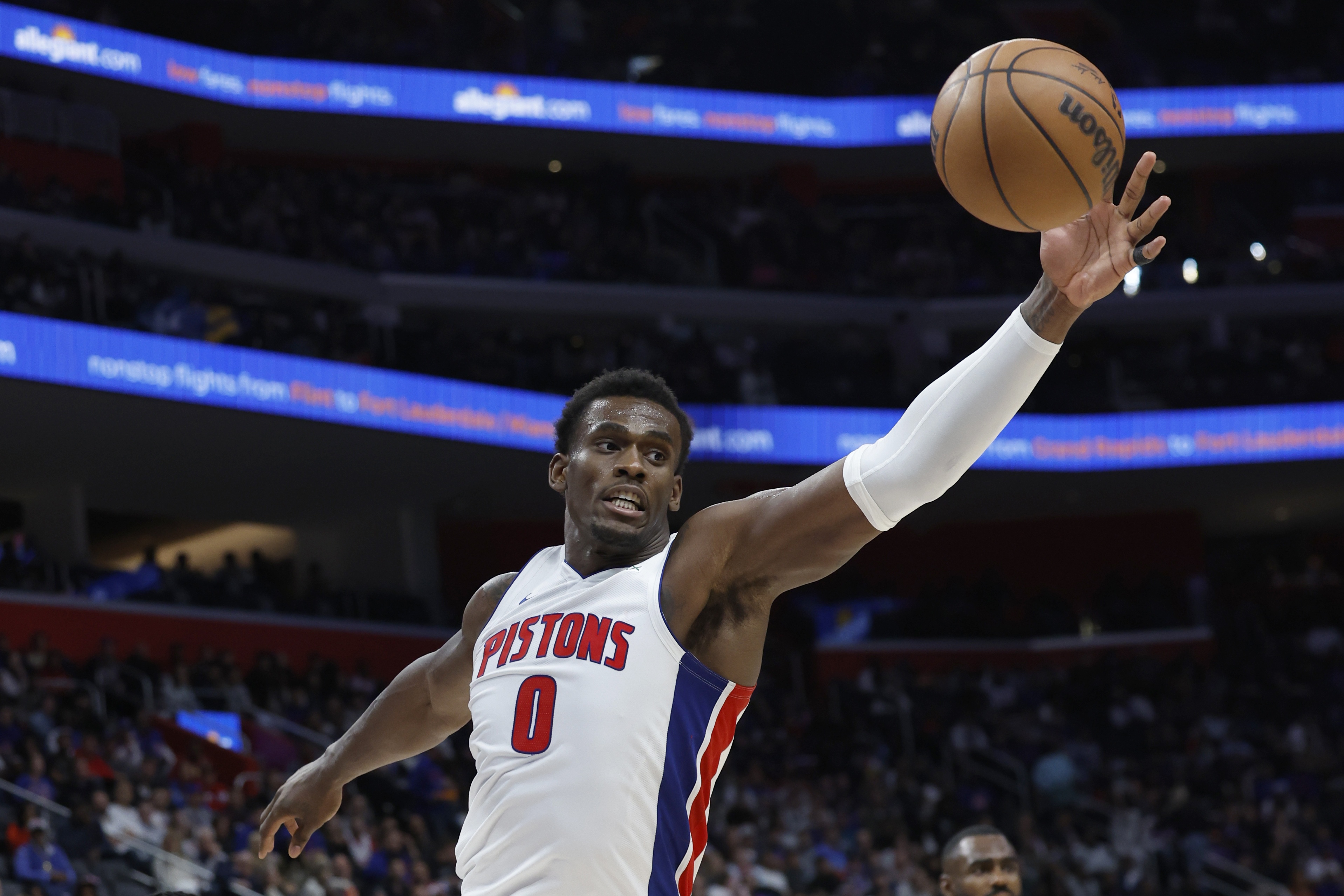 爱游戏官网这也行？风云突变尤文图斯加时末段防线松动英超转会期热度飙升，东契奇连续五场比赛得分超过问鼎冠军的简单介绍